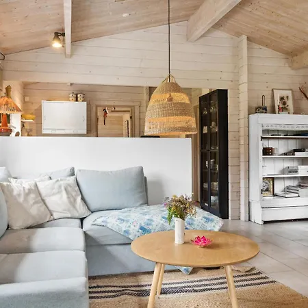 Holiday home 3 Bedroom Beautiful In